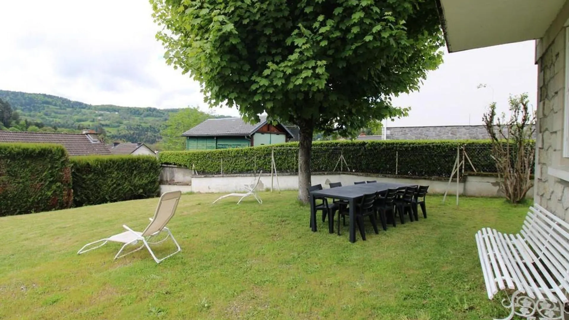 Maison Independante Au Calme Avec Jardin, Proche Activites Nature, Ski Et Lacs, Animaux Acceptes - Fr-1-742-551 Condat  Holiday home Condat (Cantal)