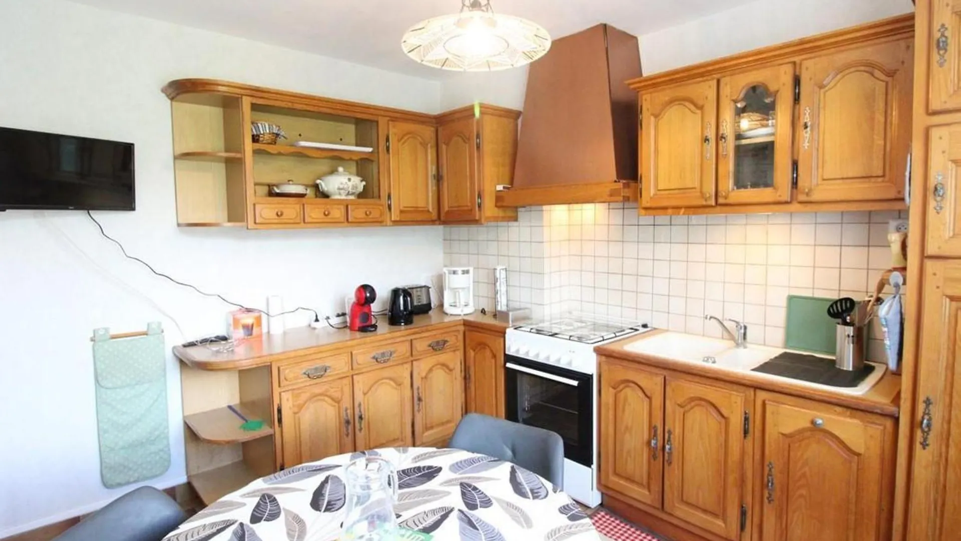 Maison Independante Au Calme Avec Jardin, Proche Activites Nature, Ski Et Lacs, Animaux Acceptes - Fr-1-742-551 Condat  Condat (Cantal)