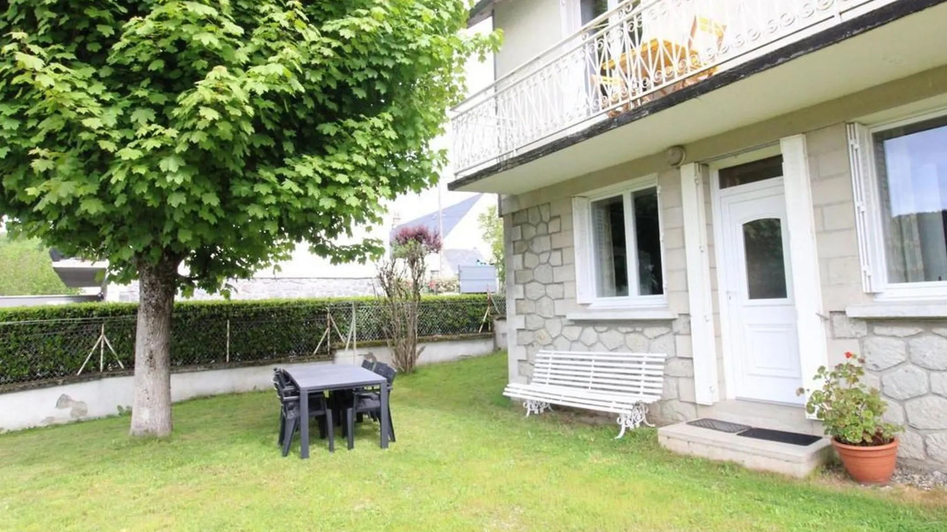 Holiday home Maison Independante Au Calme Avec Jardin, Proche Activites Nature, Ski Et Lacs, Animaux Acceptes - Fr-1-742-551 Condat  France